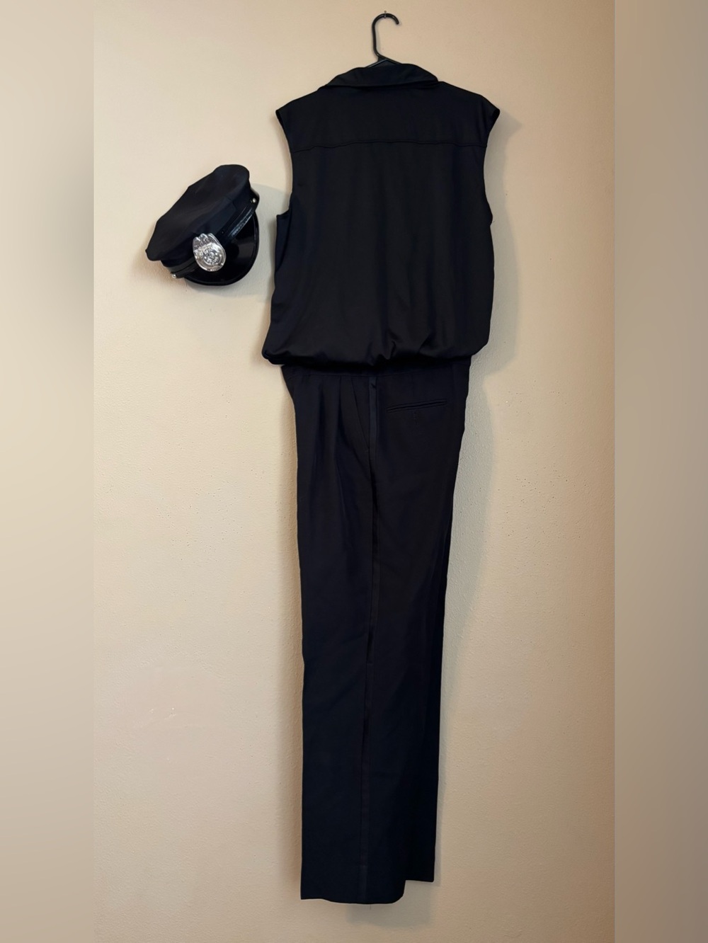 ClassicTailored Polished Adult Police Costume/Cosplay/Parties/Themed Events - Picture 6 of 8